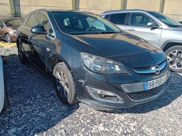 Opel Astra · Ano 2014