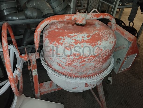 Equipamentos · Indústria Metalomecânica