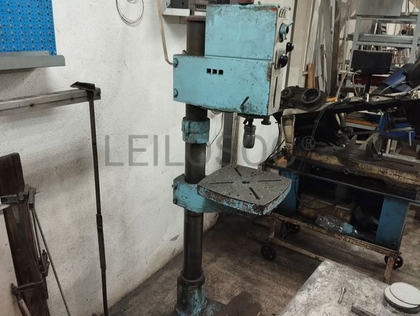 Equipamentos · Indústria Metalomecânica