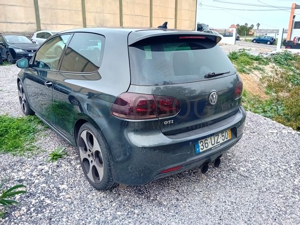 Volkswagen Golf GTI · Ano 2010