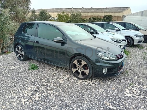 Volkswagen Golf GTI · Ano 2010