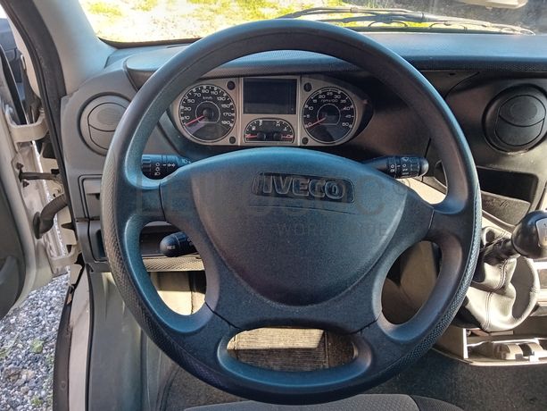 Iveco Daily 29L12 · Ano 2011