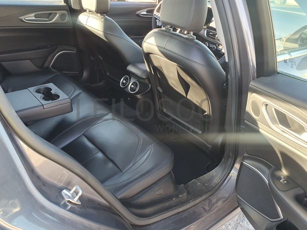 Alfa Romeu Giulia · Ano 2016