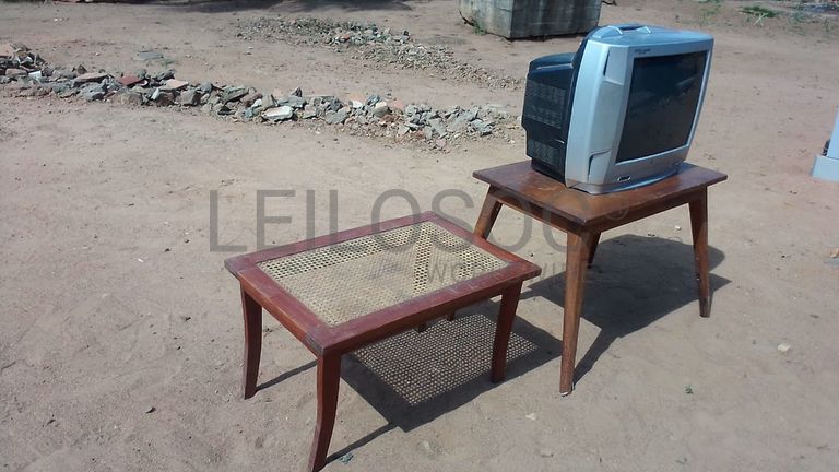 Mobiliário e Televisor