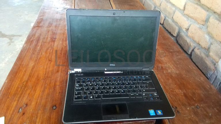 Portátil Dell Latitude E6440