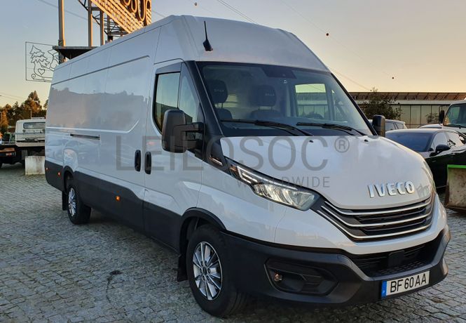 Iveco 35S18 · Ano 2023