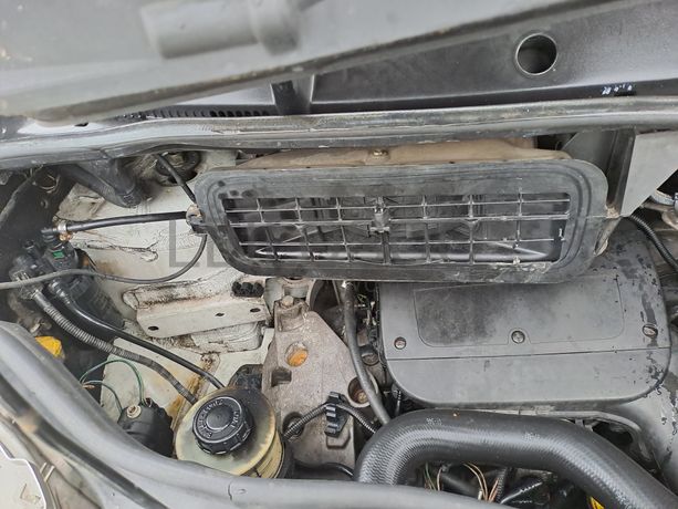 Opel Vívaro · Ano 2003