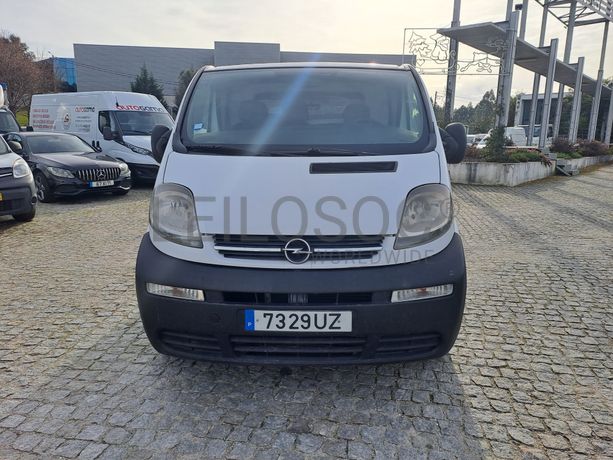 Opel Vívaro · Ano 2003