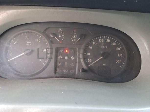 Opel Vívaro · Ano 2003