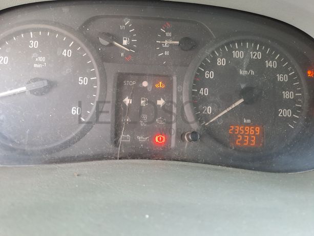 Opel Vívaro · Ano 2003