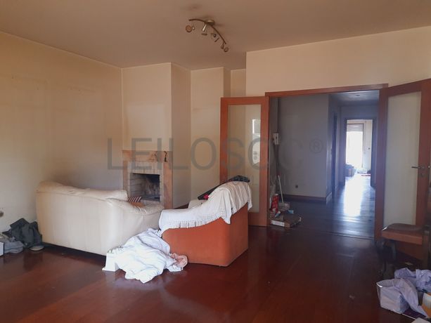 Apartamento T2+1 c/ Garagem · Vila Nova de Gaia