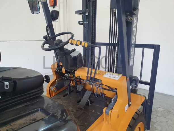 Empilhador Apache HH307