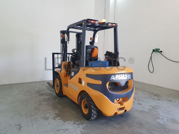 Empilhador Apache HH307