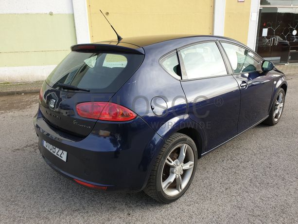 Seat Leon 1.6 TDI · Ano 2012