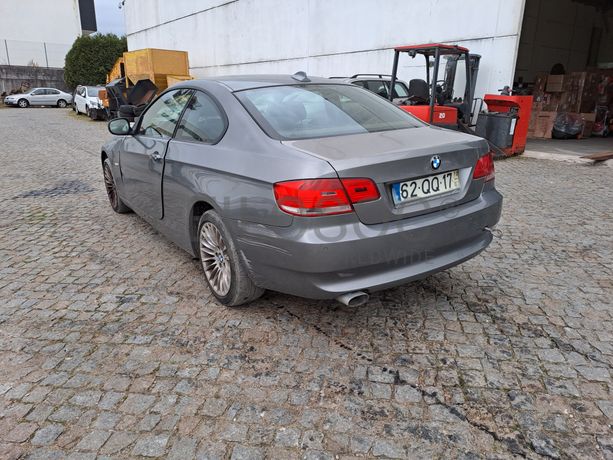 BMW 320D · Ano 2010