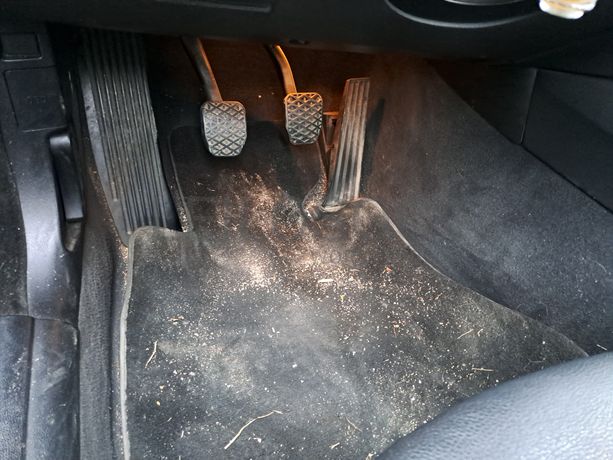 BMW 320D · Ano 2010