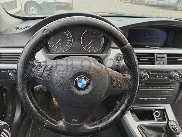 BMW 320D · Ano 2010