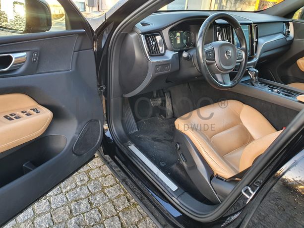 Volvo XC60 D4 · Ano 2019
