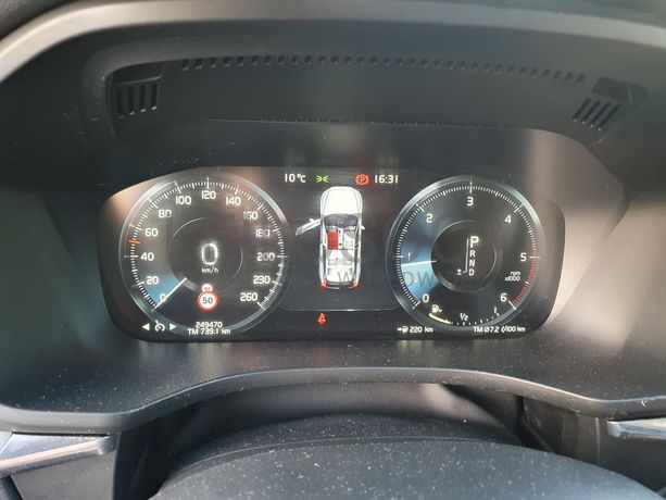 Volvo XC60 D4 · Ano 2019