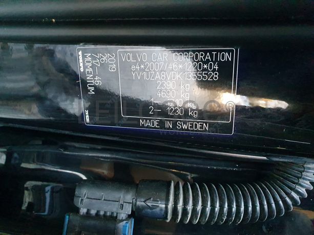 Volvo XC60 D4 · Ano 2019