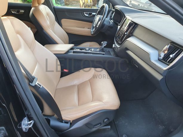 Volvo XC60 D4 · Ano 2019