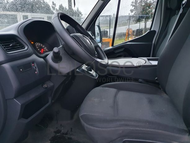 Renault Master · Ano 2021