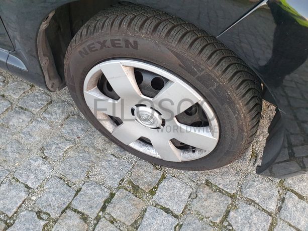 Toyota Aygo · Ano 2012