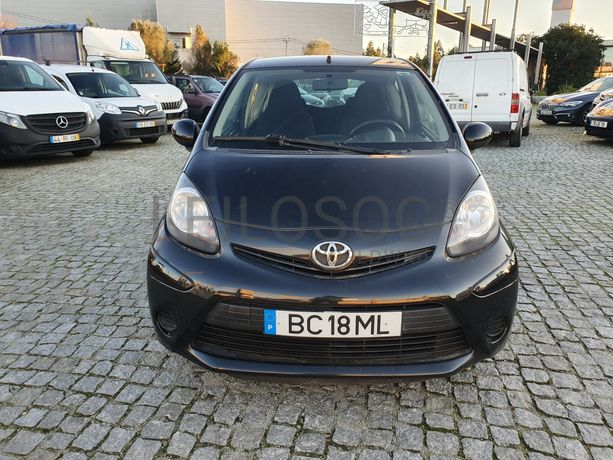 Toyota Aygo · Ano 2012