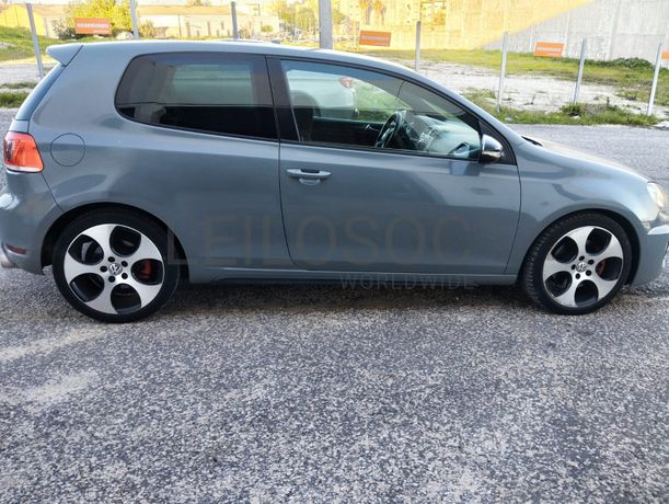 Volkswagen Golf 2.0 GTI · Ano 2010