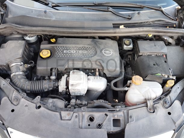 Opel Corsa · Ano 2013