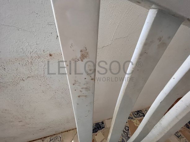 Cadeiras de madeira branca