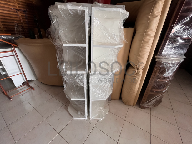 Móveis de canto em madeira