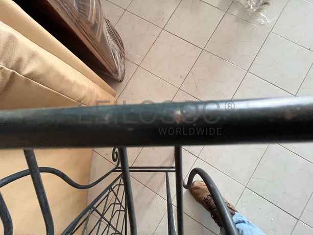 Móvel decorativo em ferro