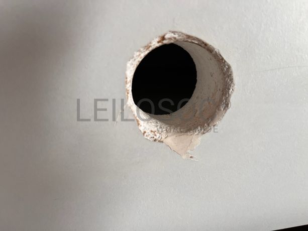 Mesinha de cabeceira de madeira branca