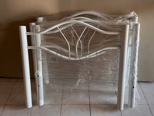 Cabeceiras de cama em ferro