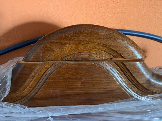 Cabeceira de cama em madeira