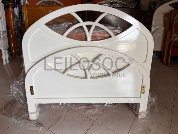 Cabeceira de cama em madeira