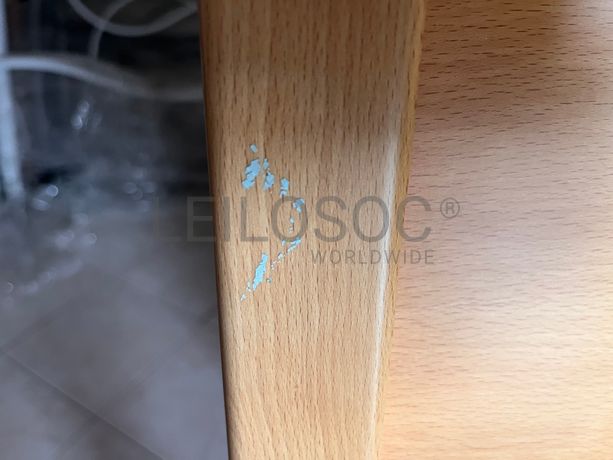 Cabeceira de cama de madeira