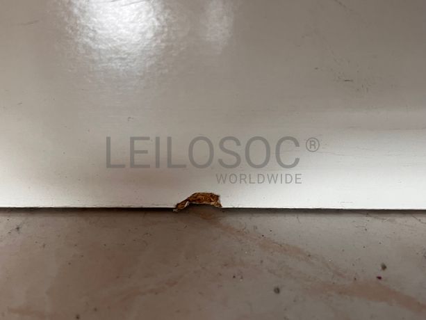 Móvel em madeira com cama integrada