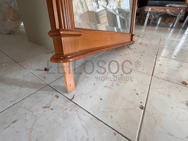 Espelho  com moldura em madeira