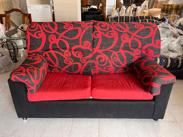 Sofá de dois lugares