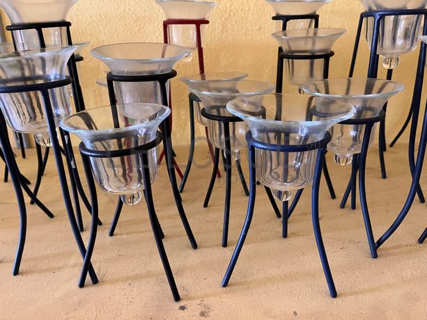 Suportes para velas em ferro e vidro