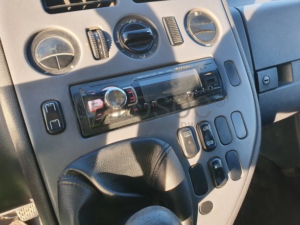 Mercedes-Benz Vito 110 CDI · Ano 2003