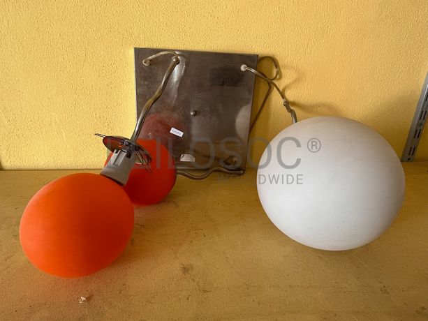 Candeeiro de teto em metal