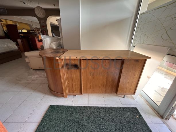 Secretária em madeira