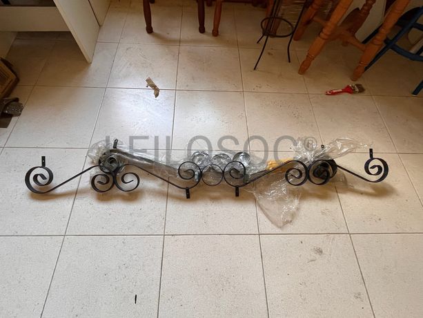 Molduras decorativas em ferro