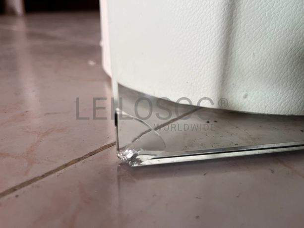 Mesa pequena de vidro