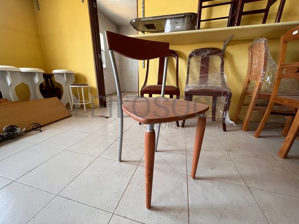 Lotes 1 a 35 · Cadeiras