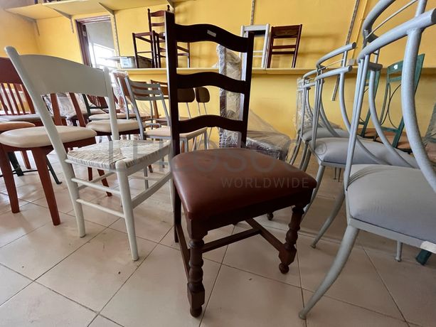 Lotes 1 a 35 · Cadeiras