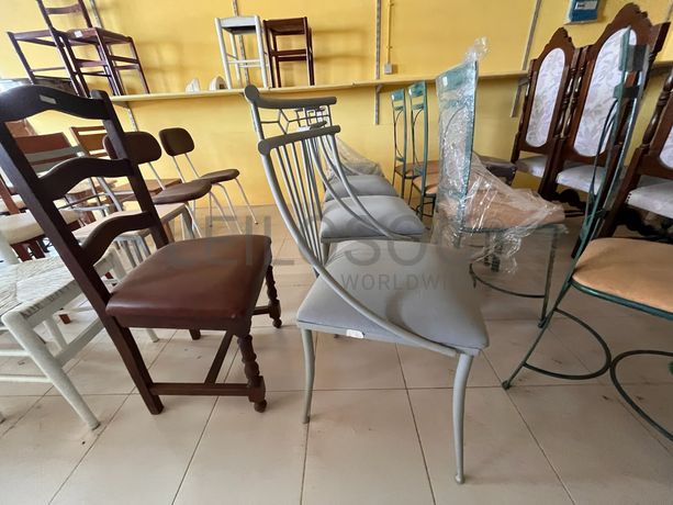 Lotes 1 a 35 · Cadeiras